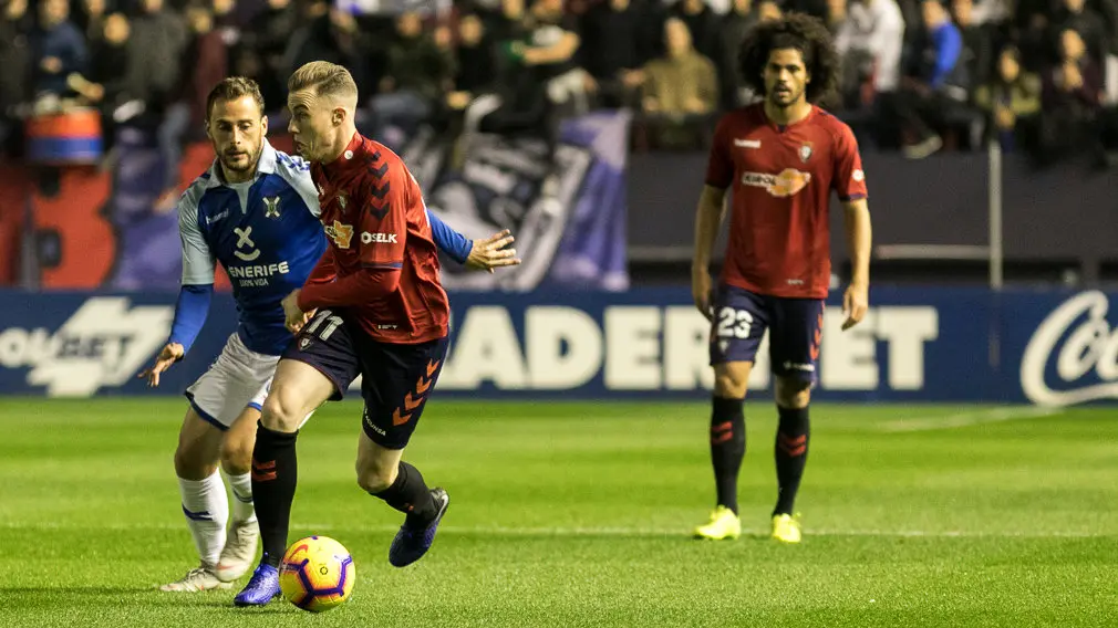 Partido de la Liga 123 entre Osasuna y Tenerife disputado en El Sadar (41). IÑIGO ALZUGARAY