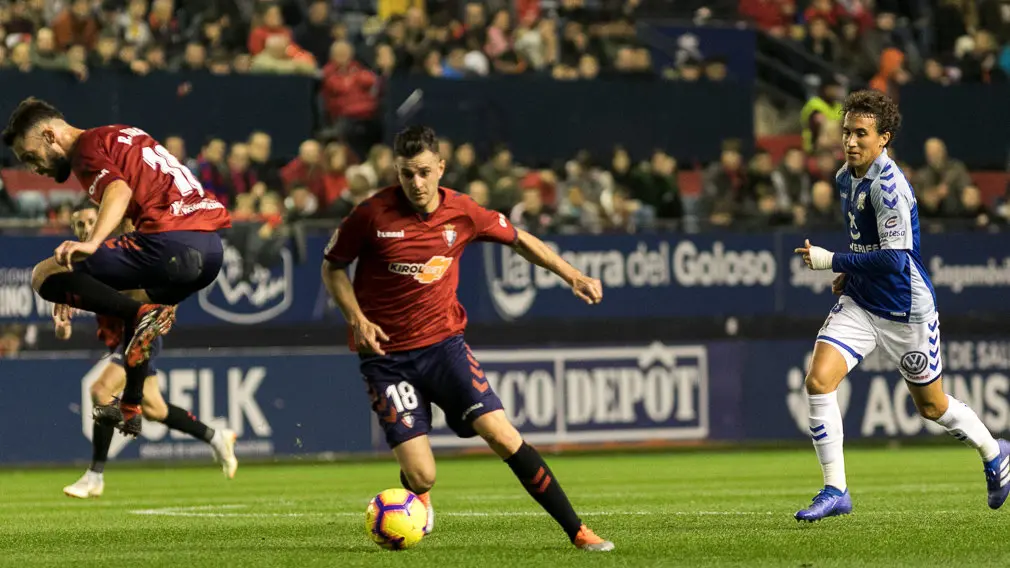 Partido de la Liga 123 entre Osasuna y Tenerife disputado en El Sadar (49). IÑIGO ALZUGARAY