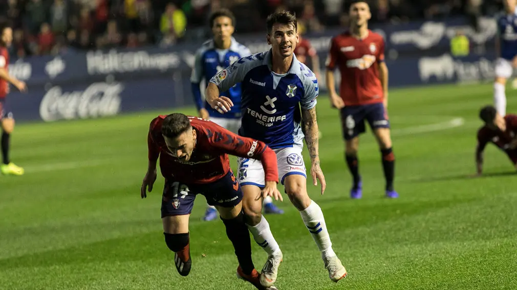 Partido de la Liga 123 entre Osasuna y Tenerife disputado en El Sadar (50). IÑIGO ALZUGARAY