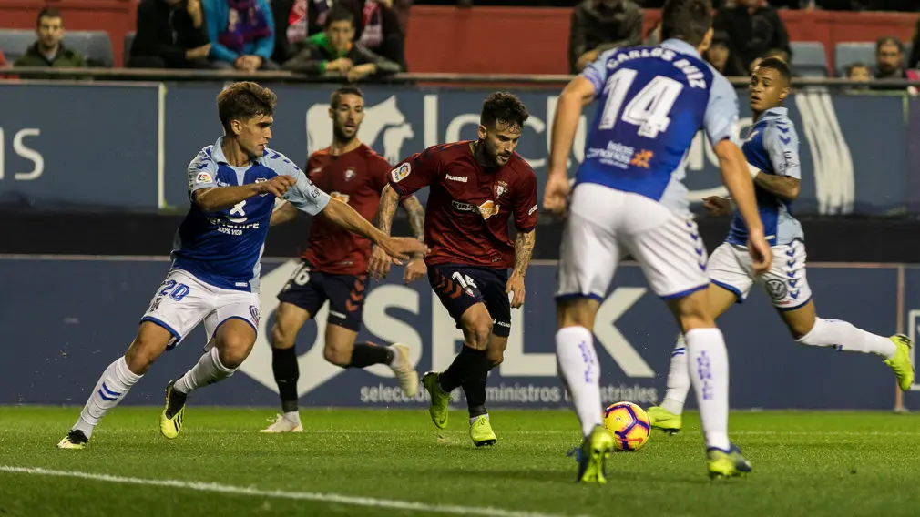 Partido de la Liga 123 entre Osasuna y Tenerife disputado en El Sadar (51). IÑIGO ALZUGARAY