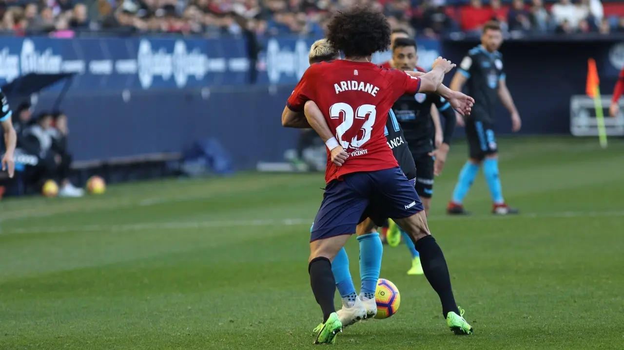 Encuentro entre Osasuna y el Lugo en El Sadar ÍÑIGO ALZUGARAY (1)