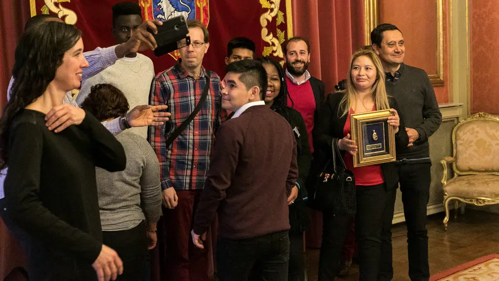El Servicio Socioeducativo Intercultural (SEI) recibe el XVII Haba de Oro concedido por la Asociación Cabalgata Reyes de Pamplona (09). IÑIGO ALZUGARAY