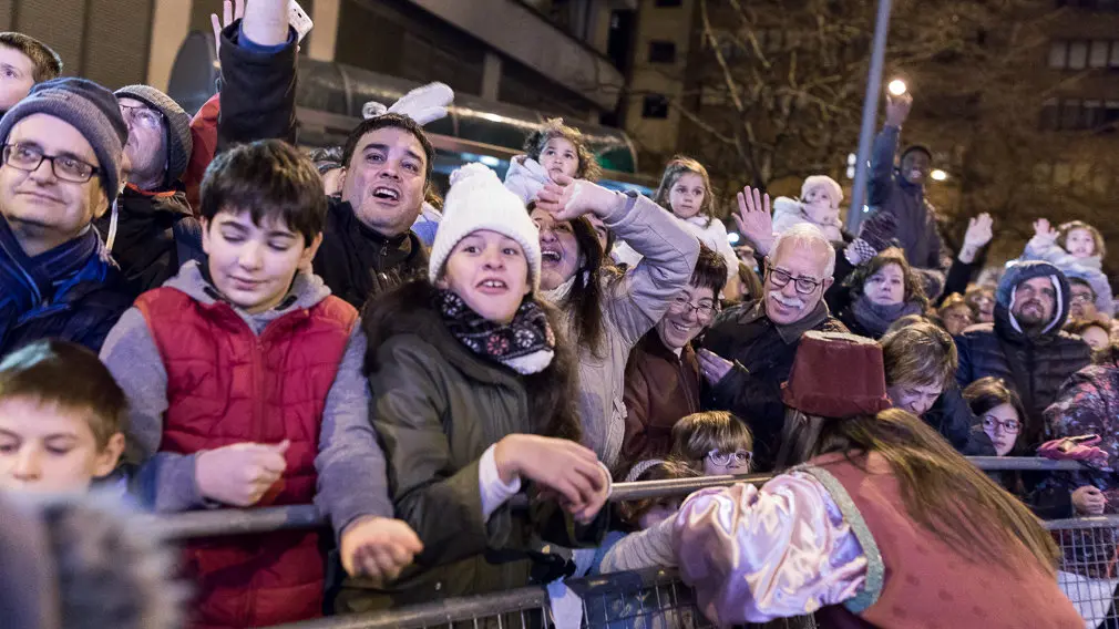 Cabalgata de los Reyes Magos en Pamplona (09). IÑIGO ALZUGARAY