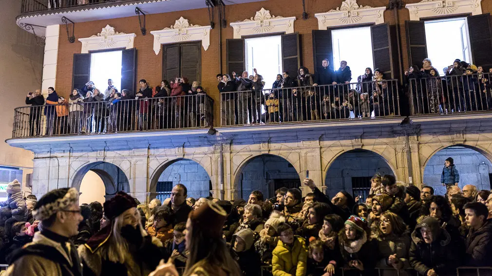 Cabalgata de los Reyes Magos en Pamplona (44). IÑIGO ALZUGARAY
