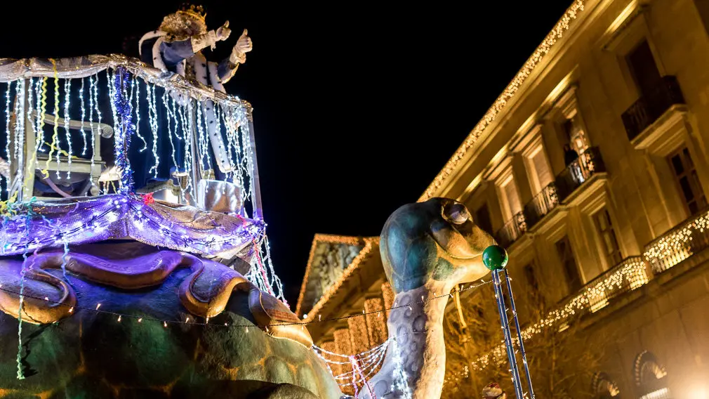Cabalgata de los Reyes Magos en Pamplona (45). IÑIGO ALZUGARAY
