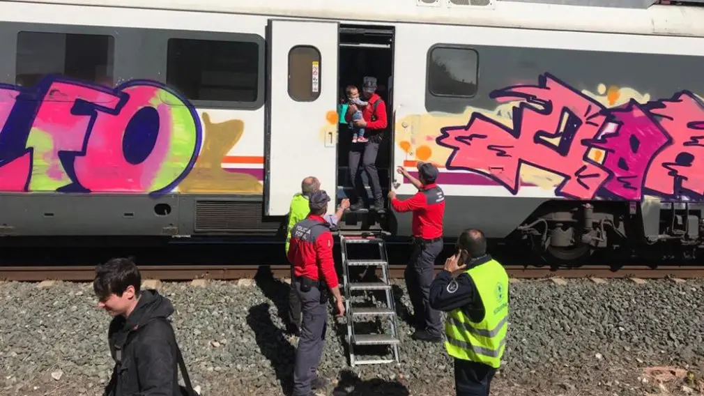 Tren averiado en Lodosa que cubría el recorrido entre Miranda de Ebro y Zaragoza POLICÍA FORAL (8)