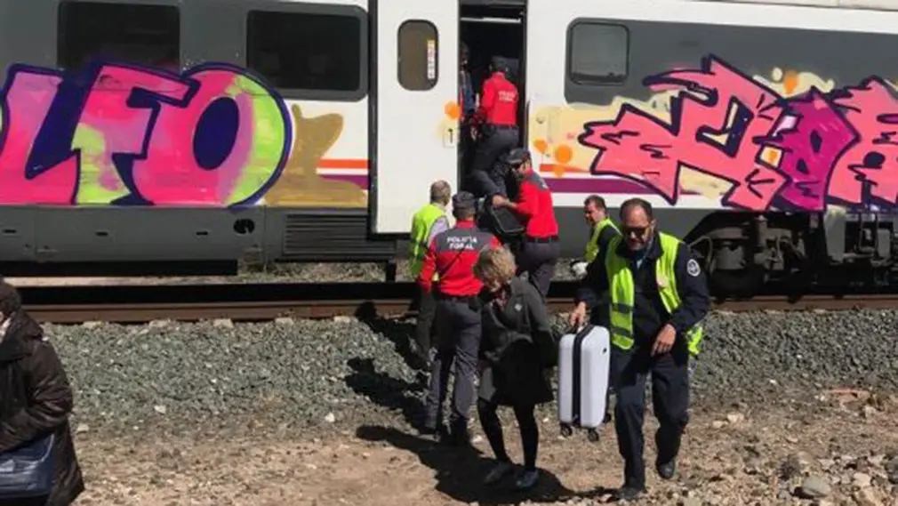 Tren averiado en Lodosa que cubría el recorrido entre Miranda de Ebro y Zaragoza POLICÍA FORAL (18)