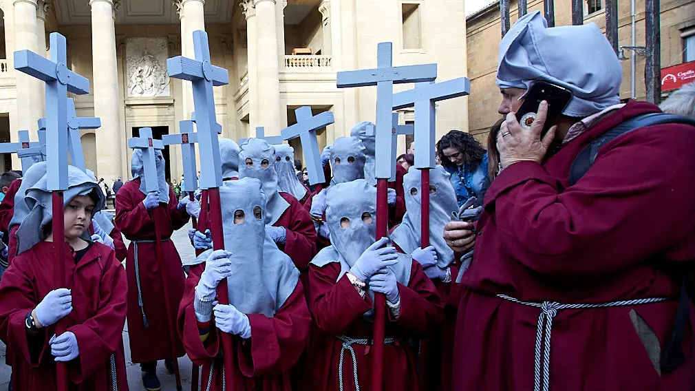 Procesión de Viernes Santo de Pamplona (06). IÑIGO ALZUGARAY