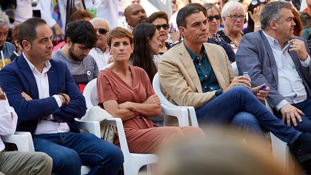 El presidente del Gobierno y secretario general del PSOE, Pedro Sánchez, en un acto electoral en Pamplona (14). IÑIGO ALZUGARAY
