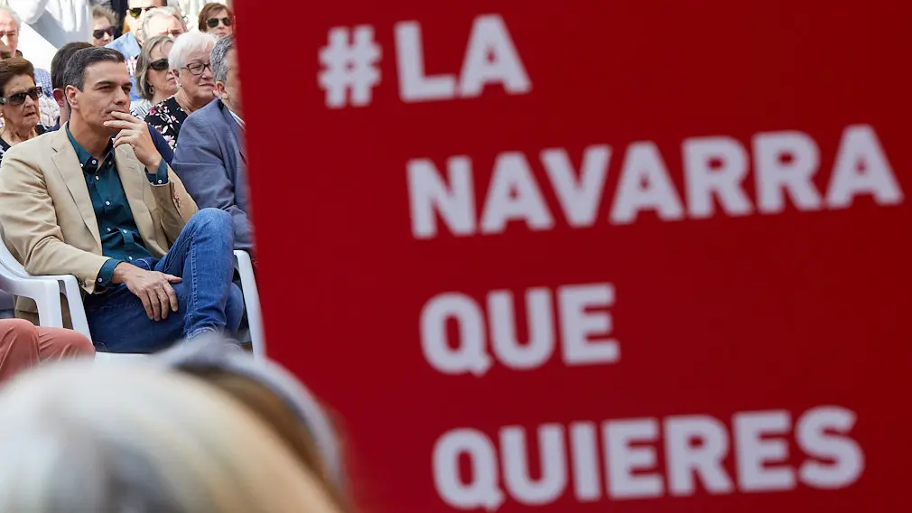 El presidente del Gobierno y secretario general del PSOE, Pedro Sánchez, en un acto electoral en Pamplona (17). IÑIGO ALZUGARAY