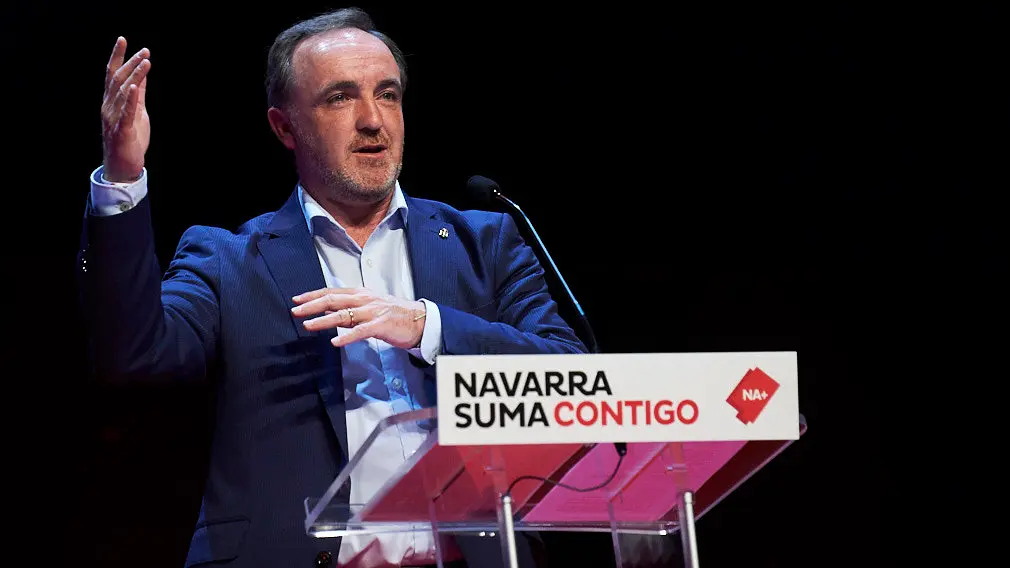 Javier Esparza y Enrique Maya intervienen en el acto central de campaña de Navarra Suma. PABLO LASAOSA 11