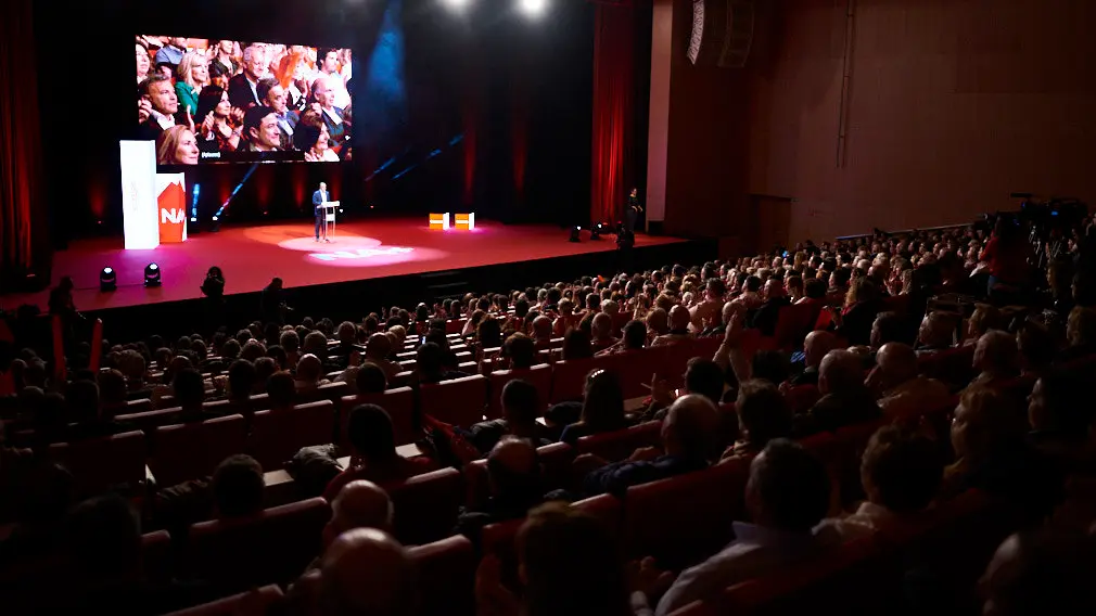 Javier Esparza y Enrique Maya intervienen en el acto central de campaña de Navarra Suma. PABLO LASAOSA 20