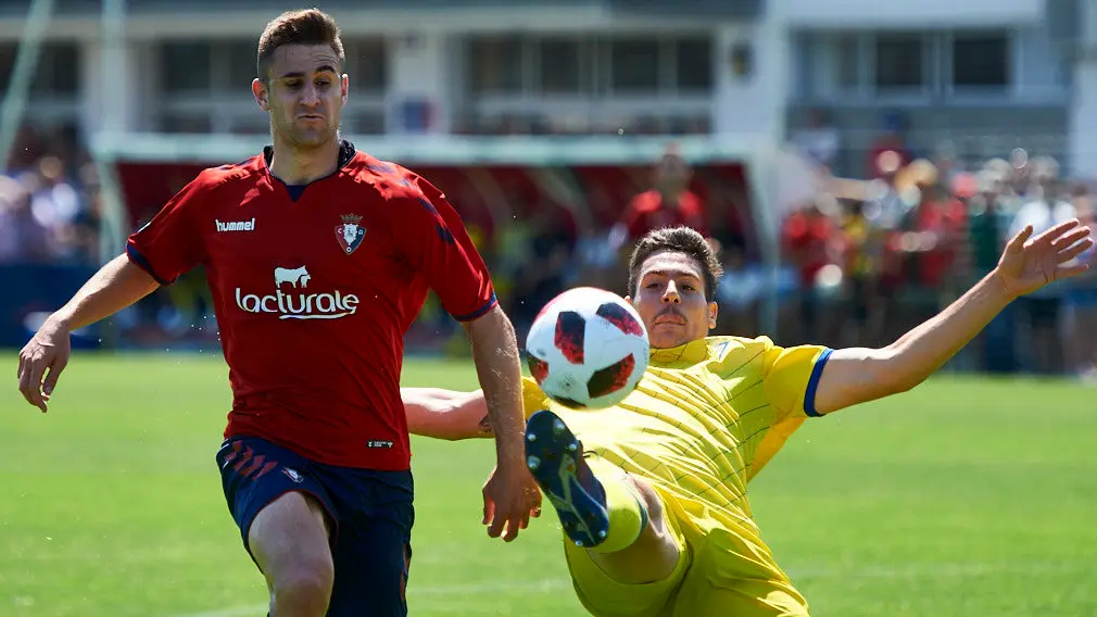 Partido por el ascenso a Segunda B entre Osasuna B - C..diz B. MIGUEL OS..S