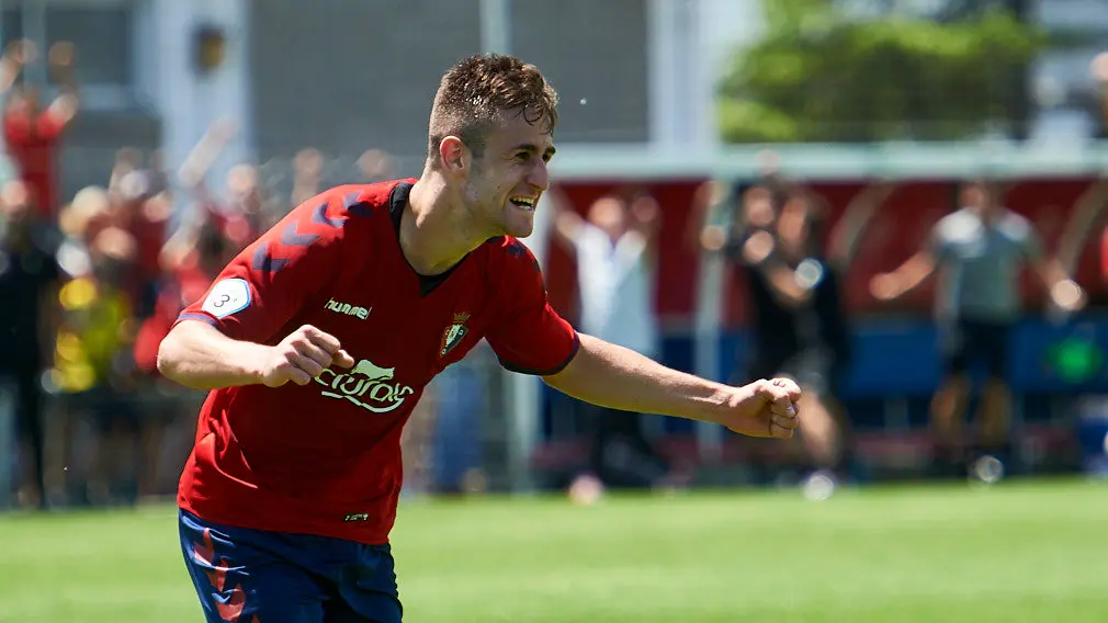 Partido por el ascenso a Segunda B entre Osasuna B - C..diz B. MIGUEL OS..S