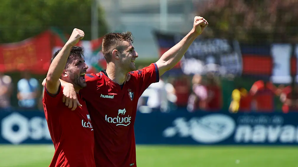 Partido por el ascenso a Segunda B entre Osasuna B - C..diz B. MIGUEL OS..S