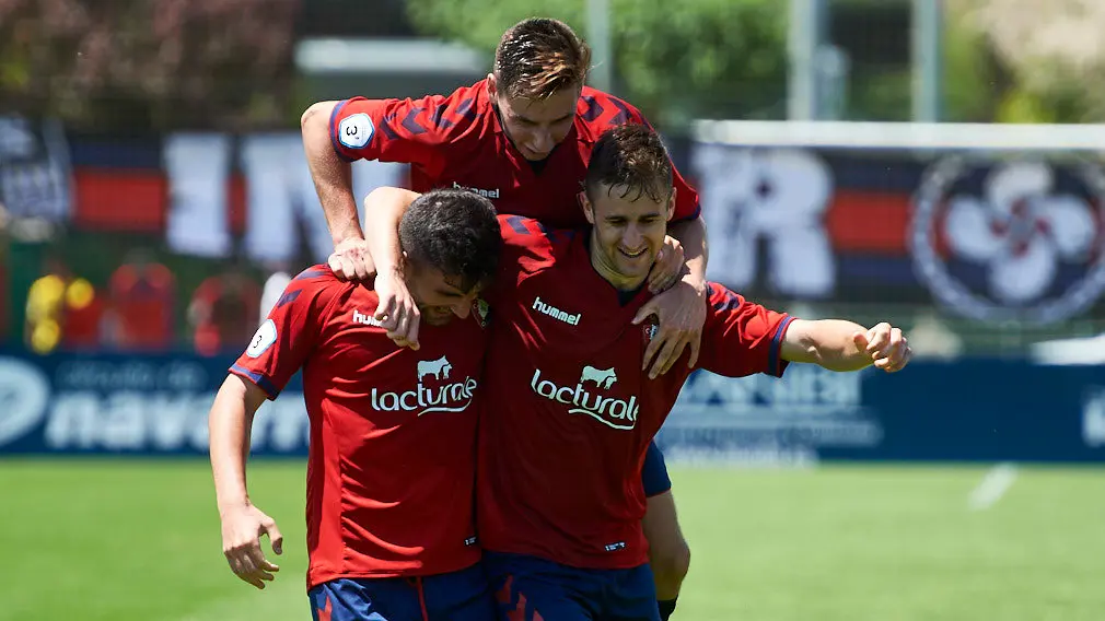 Partido por el ascenso a Segunda B entre Osasuna B - C..diz B. MIGUEL OS..S