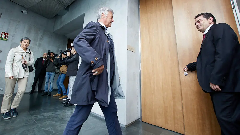 Reunión entre María Chivite (PSN) y Uxue Barkos (Geroa Bai) en el marco de la ronda de contactos que inicia la candidata socialista a la Presidencia del Gobierno de Navarra. IÑIGO ALZUGARAY