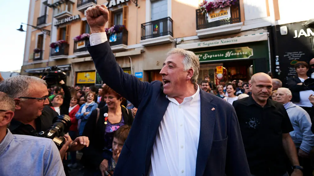 Enrique Maya toma posesión como nuevo alcalde de Pamplona tras la salida de Joseba Asirón, de EH Bildu. PABLO LASAOSA 35