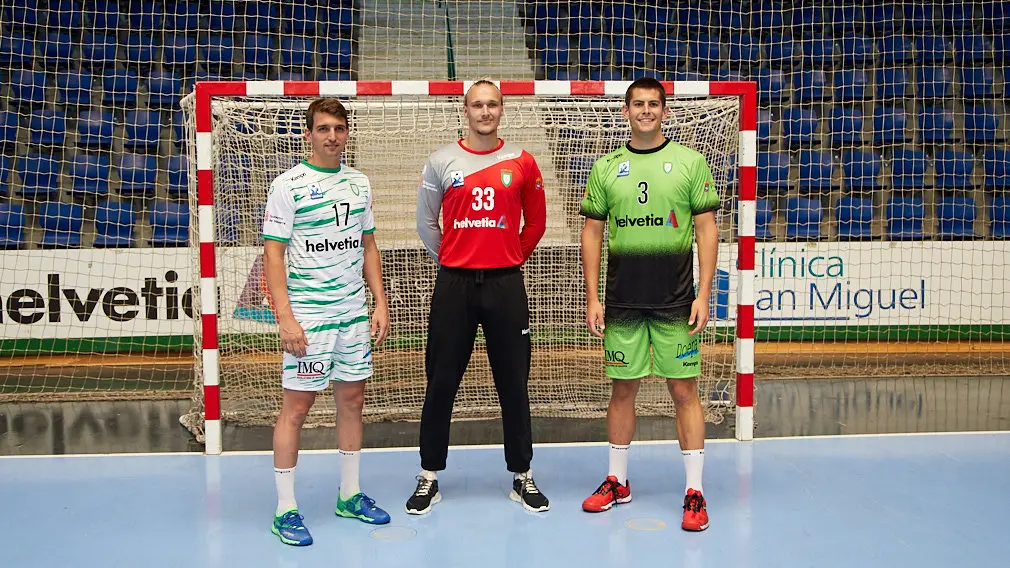 Presentación de las nuevas equipaciones de Helvetia Anaitasuna para la temporada 2019/20. IÑIGO ALZUGARAY