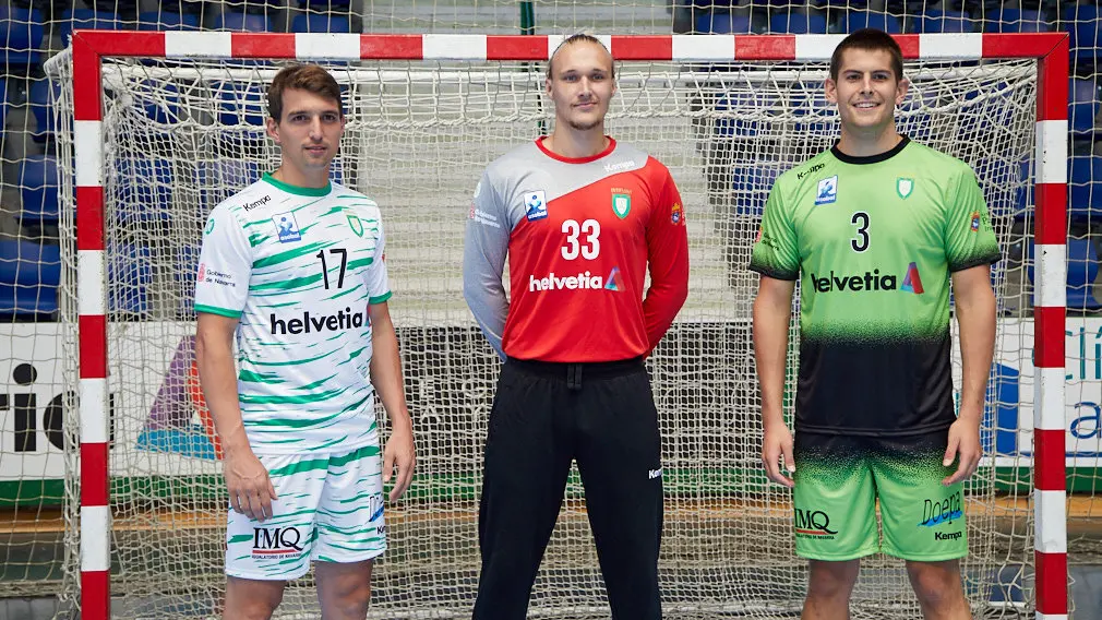 Presentación de las nuevas equipaciones de Helvetia Anaitasuna para la temporada 2019/20. IÑIGO ALZUGARAY