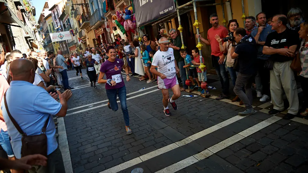 XXXIX Cross de los Carrozas por las calles Carmen y Navarrería. MIGUEL OSÉS