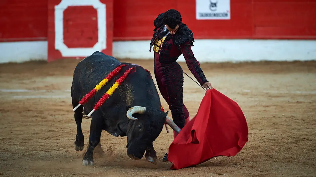 Corrida de toros en Corella con las ganaderías de Victorino Martín y Los Maños, para los diestros Morenito de Aranda, Rubén Pinar y Joaquín Galdós. MIGUEL OSÉS