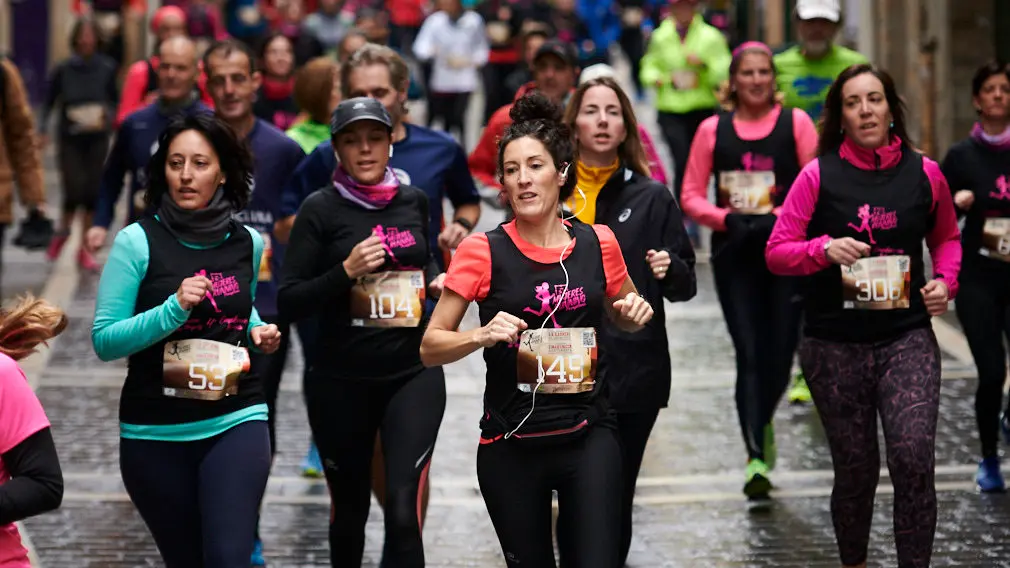 Carrera de la Mujer por las calles de Pamplona. PABLO LASAOSA