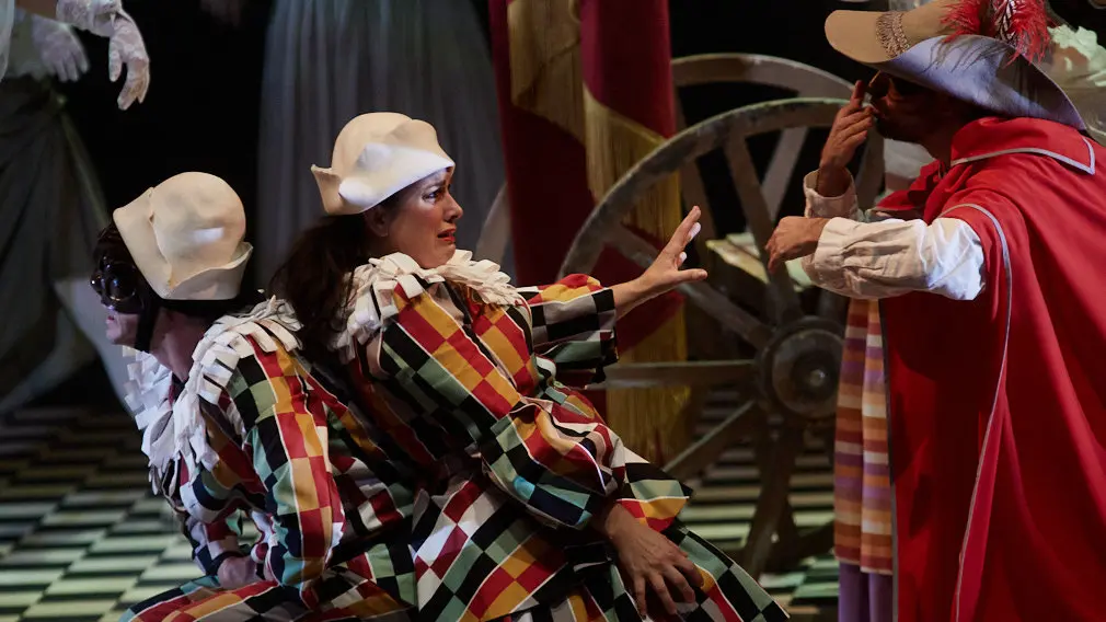 Ensayo general de 'El traje nuevo del Emperador' de la Ópera de Cámara de Navarra en Baluarte. IÑIGO ALZUGARAY