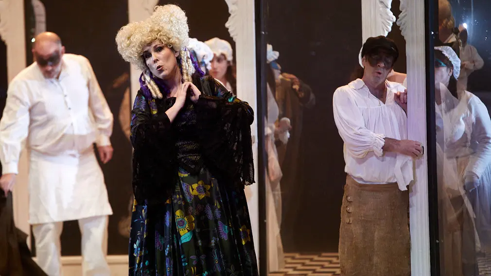 Ensayo general de 'El traje nuevo del Emperador' de la Ópera de Cámara de Navarra en Baluarte. IÑIGO ALZUGARAY