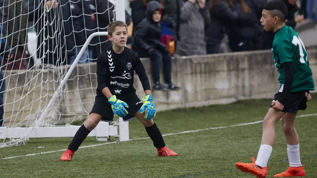 Partidos de dieciseisavos de final del XXXVIII Torneo Interescolar en categoría mixta. IÑIGO ALZUGARAY