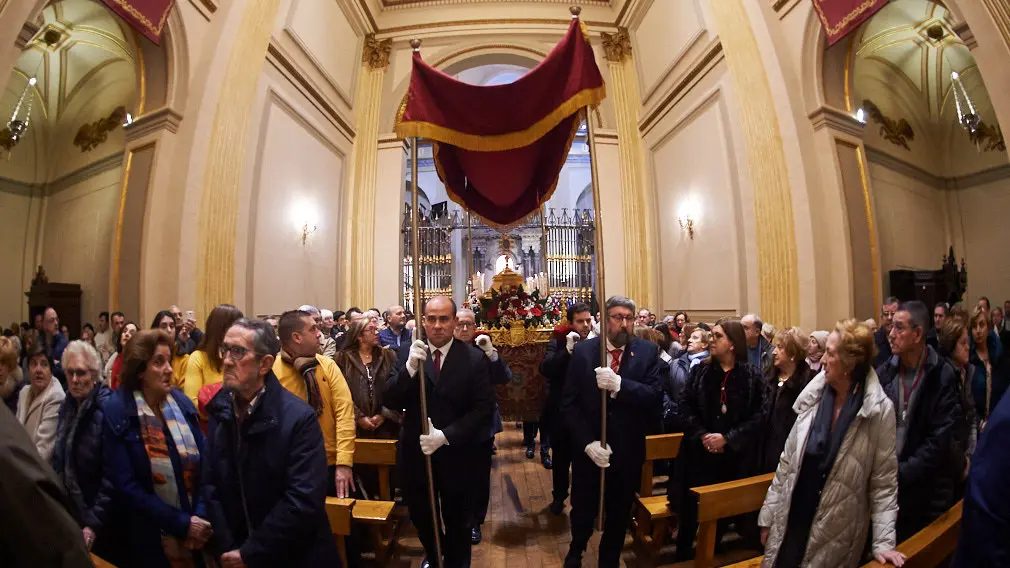 Ampliacion de la corte de San Fermin con los 200 nuevos cofrades. MIGUEL OSÉS