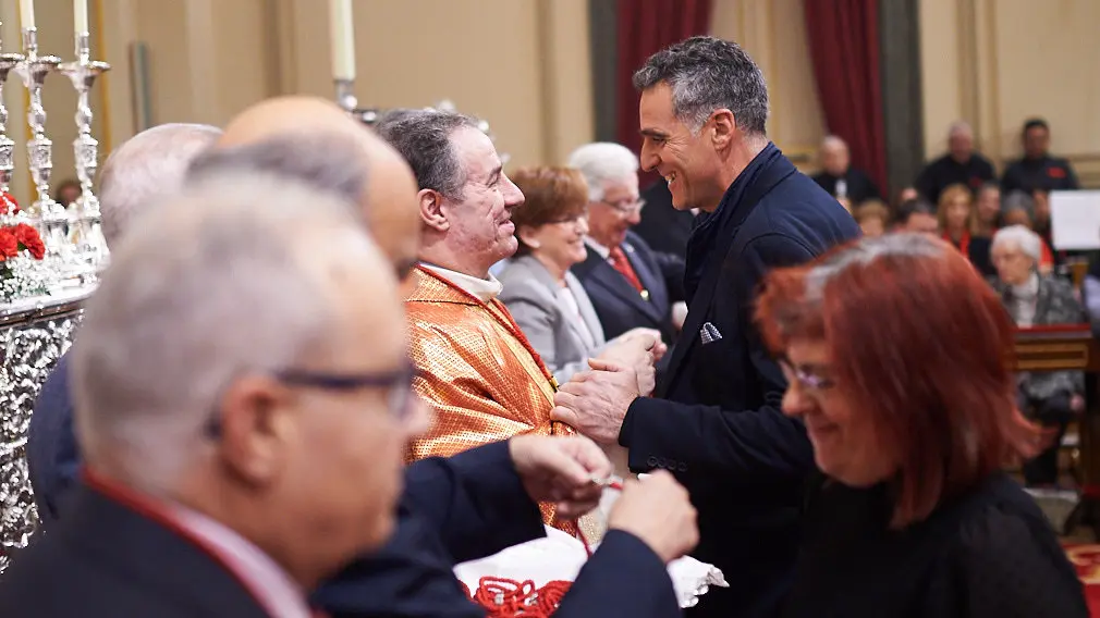 Ampliacion de la corte de San Fermin con los 200 nuevos cofrades. MIGUEL OSÉS