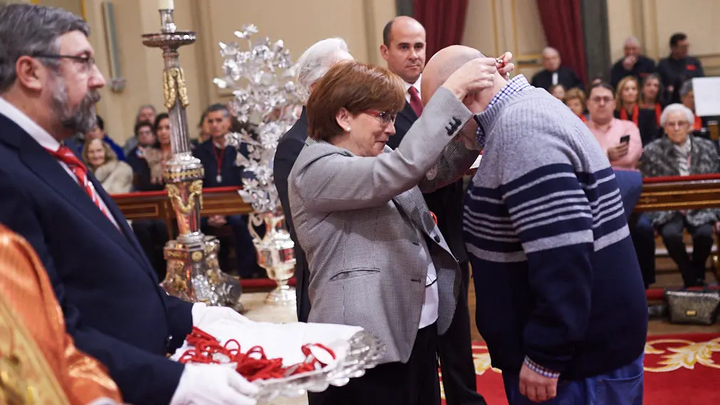 Ampliacion de la corte de San Fermin con los 200 nuevos cofrades. MIGUEL OSÉS