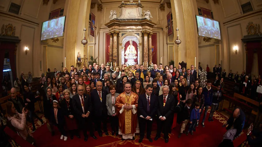 Ampliacion de la corte de San Fermin con los 200 nuevos cofrades. MIGUEL OSÉS