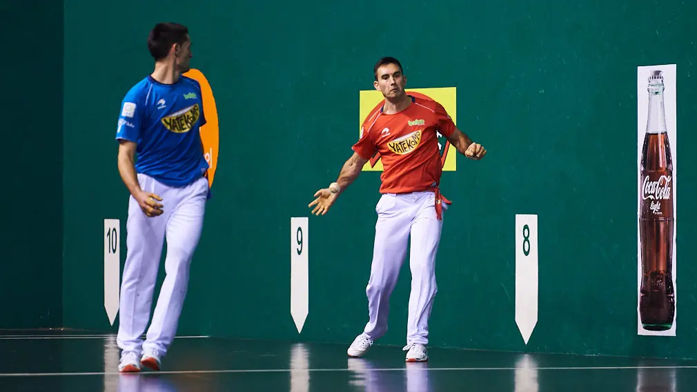 Partido en el Labrit entre Laso-Albisu y Olaizola-Urrutikoetxea. MIGUEL OSÉS
