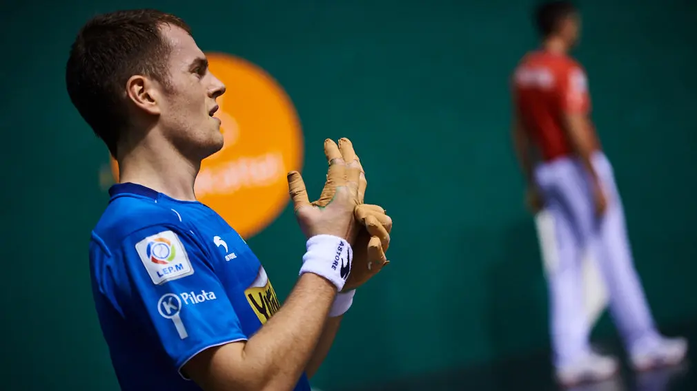 Partido en el Labrit entre Laso-Albisu y Olaizola-Urrutikoetxea. MIGUEL OSÉS