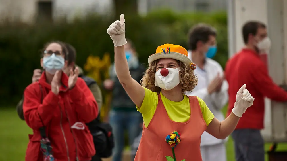 Varias asociaciones acuden a aplaudir a Virgen del Camino con motivo Día de la Infancia Hospitalizada. PABLO LASAOSA