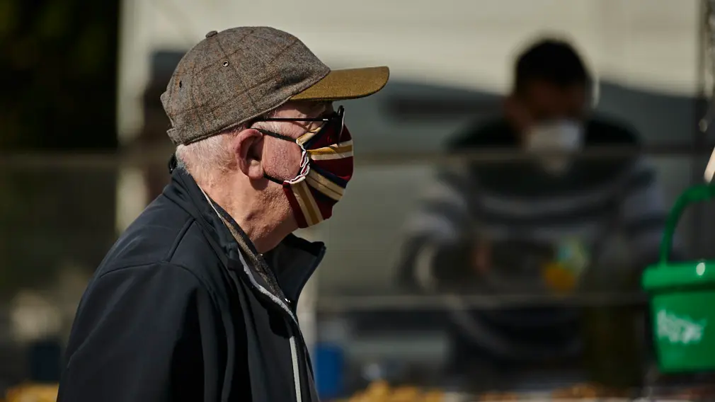 El mercadillo de Landaben vuelve por primera vez durante el Estado de alarma causado por el coronavirus. PABLO LASAOSA