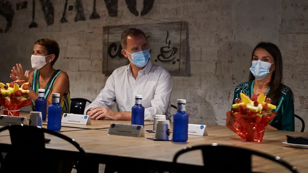 Los Reyes Don Felipe y Doña Letizia visitan la empresa tecnológica das-Nano, dentro de la gira que están realizando por todas las Comunidades Autónomas para reconocer el esfuerzo de la sociedad frente a la pandemia de Covid-19. PABLO LASAOSA