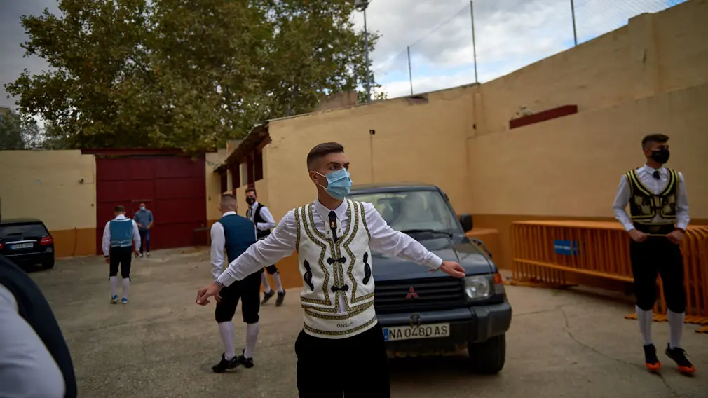 Tarde de recortes de toros en la ciudad de Tudela con grandes medidas de seguridad ante la Covid-19. MIGUEL OSÉS