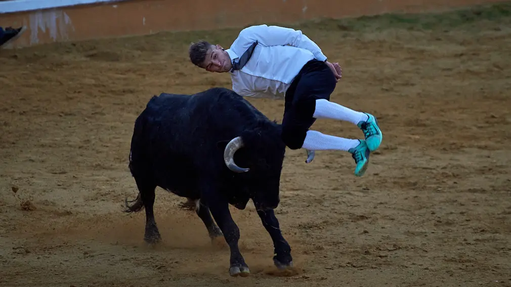 Tarde de recortes de toros en la ciudad de Tudela con grandes medidas de seguridad ante la Covid-19. MIGUEL OSÉS