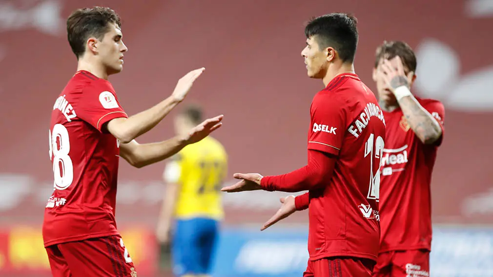 Partido de Copa del Rey entre el Tomares y Osasuna celebrado en el estadio de La Cartuja de Sevilla. CA OSASUNA (4)