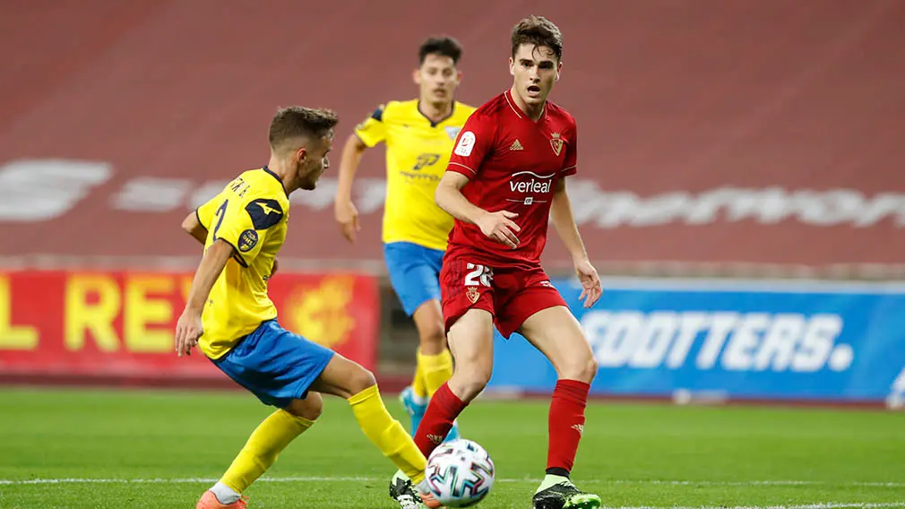 Partido de Copa del Rey entre el Tomares y Osasuna celebrado en el estadio de La Cartuja de Sevilla. CA OSASUNA (10)