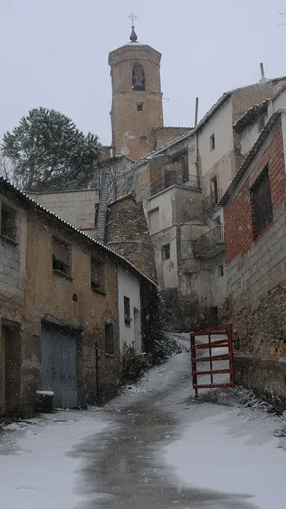 Imágenes de Caparroso nevado este sábado tras la llegada de 'Filomena' a una comunidad Foral en alerta máxima, y con todos los recursos movilizados, por el temporal. AMAYA LUQUI