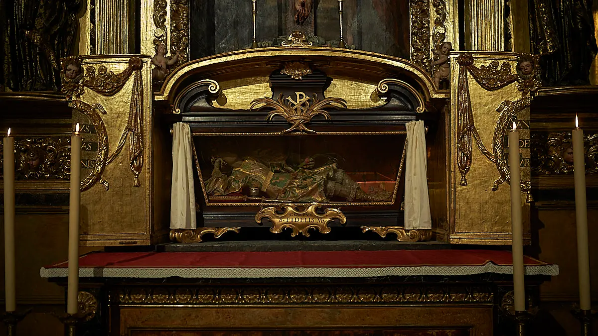 Noche de Vigila Pascual en la catedral de Pamplona durante la Semana Santa de 2021. PABLO LASAOSA