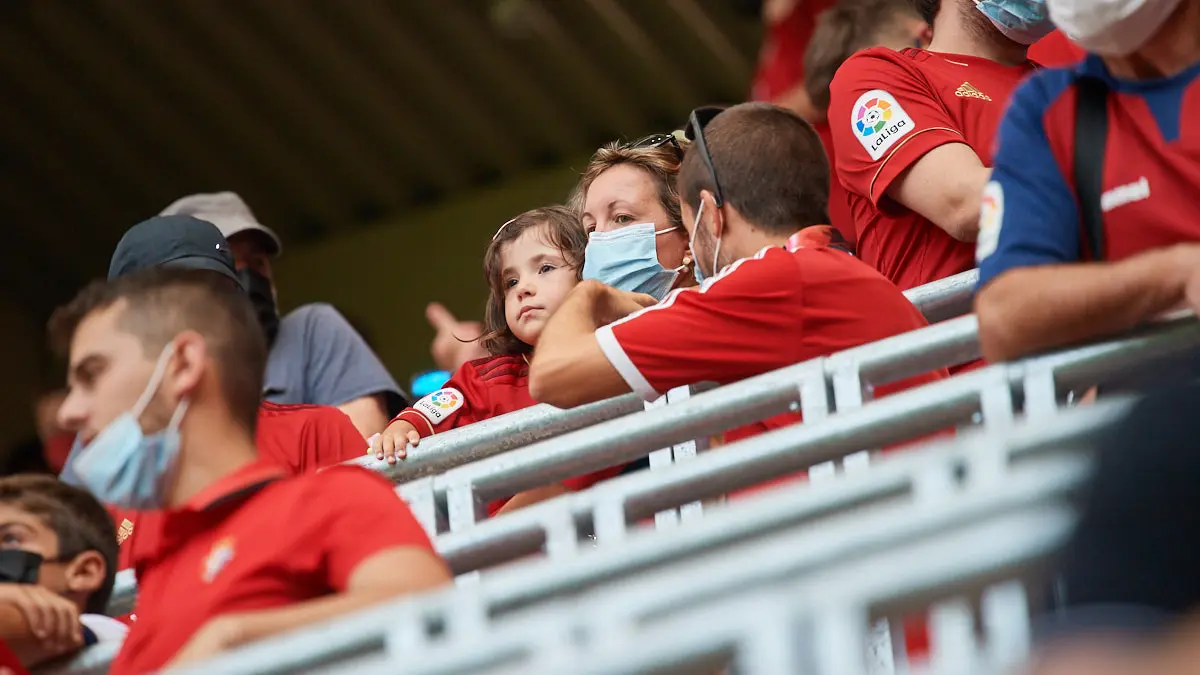 Partido entre Osasuna y Valencia correspondiente a la jornada número 4 disputado en el estadio de El Sadar de Pamplona. MIGUEL OSÉS