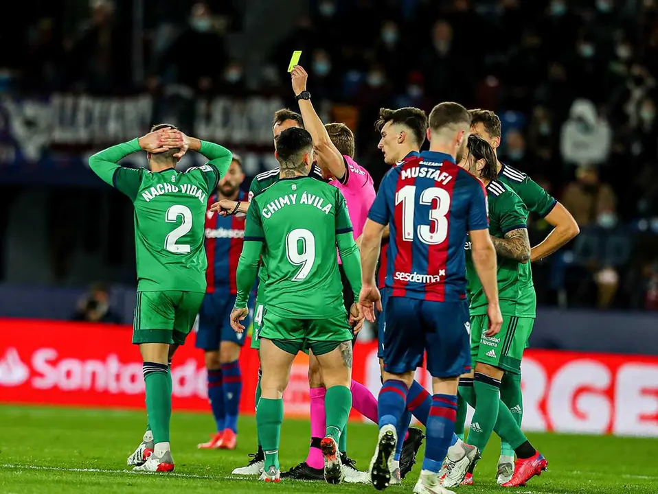 Nacho Vidal durante el partido de la decimosexta jornada de LaLiga entre Levante y Osasuna disputado en el Ciudad de Valencia.
Ivan Terron / AFP7 / Europa