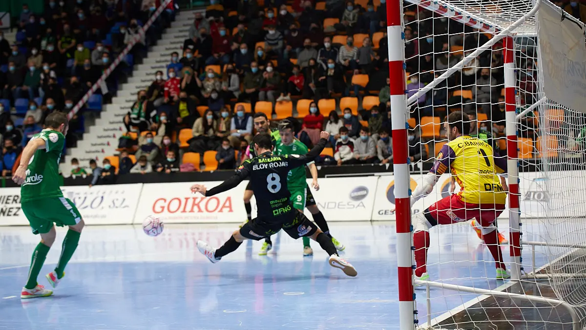 Partido de la Liga Nacional de Fútbol Sala entre Osasuna Magna Xota y Palma Futsal disputado en el pabellón Anaitasuna de Pamplona. IÑIGO ALZUGARAY