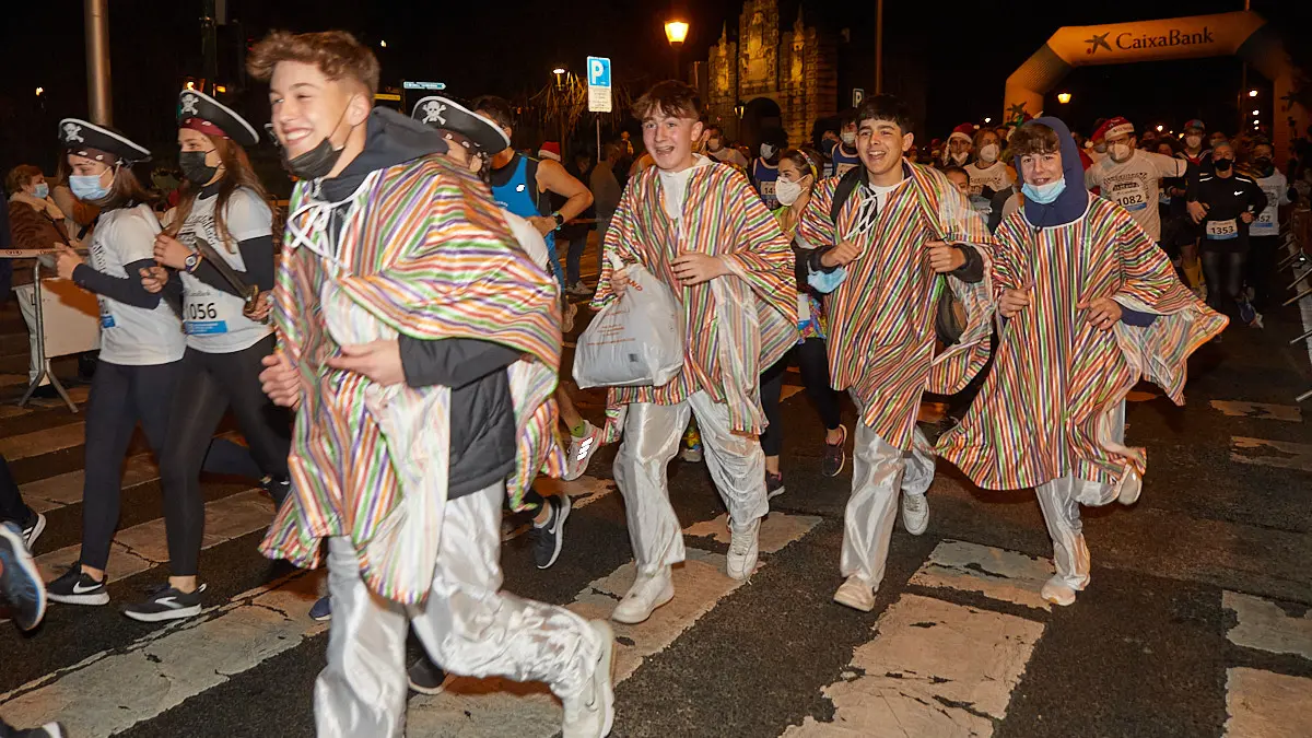 XXXVIII edición de la San Silvestre de Pamplona 2021 en categoría absoluta. IÑIGO ALZUGARAY
