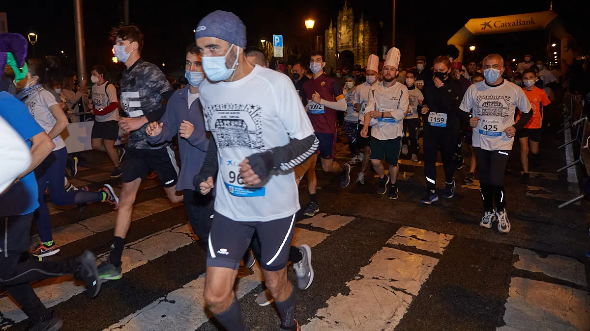 XXXVIII edición de la San Silvestre de Pamplona 2021 en categoría absoluta. IÑIGO ALZUGARAY